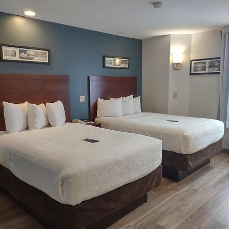 Baymont By Wyndham Flat Rock Hotel Exterior foto